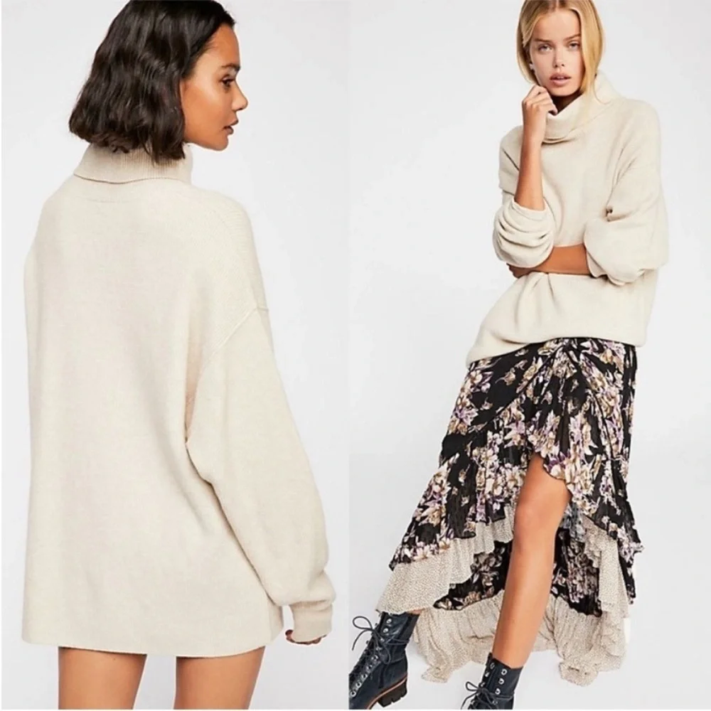 Free People Softly Structured Turtleneck Ribbed Knit Oversized Sweater Oatmeal - Picture 2 of 9